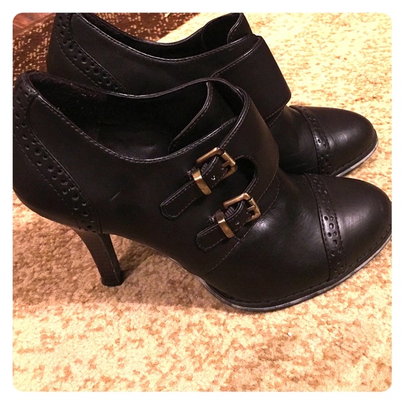 Victor Booties