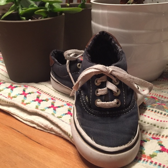 Vans toddler size 6 shoes