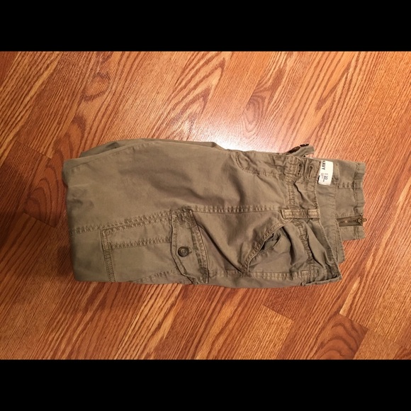 Old Navy Skinny Cargo Pant