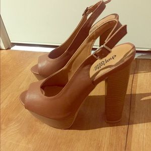 Charlotte Rousse Brown Heels