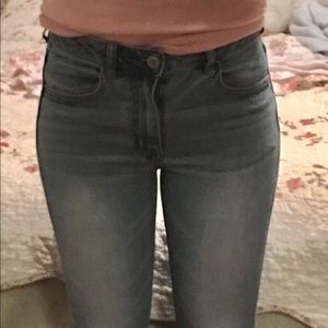 American Eagle Hi-Rise Jeans Size 2/4