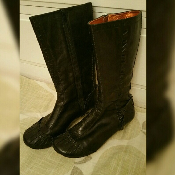 Irregular choice black leather boot