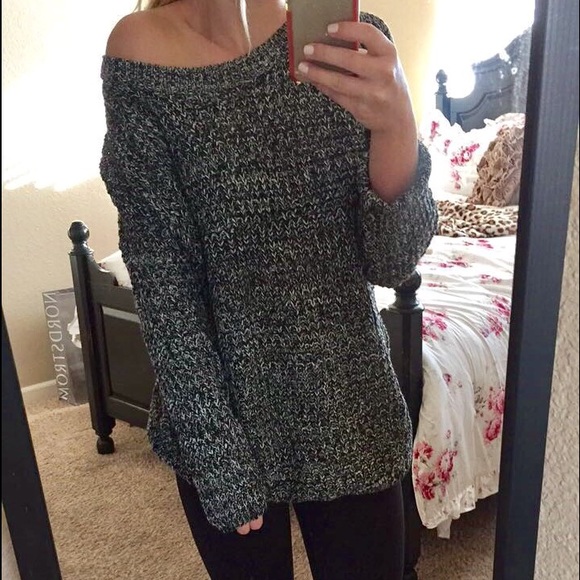 Tourist Sweater