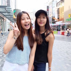 Meet your Posher, Ploy