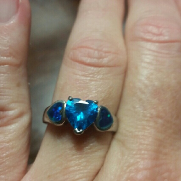 Heartshaped Cut Topaz with blue opal ring