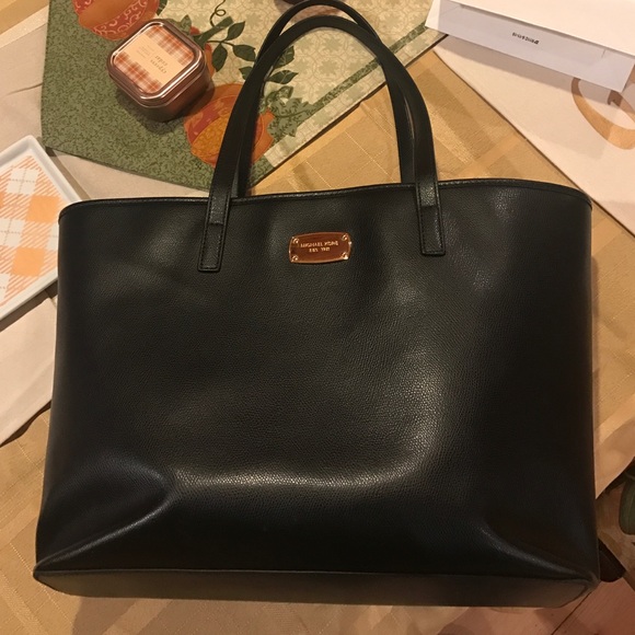 Michael Kors Purse with laptop slot