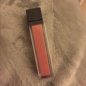 Jouer lip creme in dulce de leche