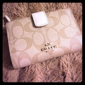 Great condition coach wallet