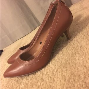 Calvin Klein Kaleigh Pump - Size 7. Worn twice.