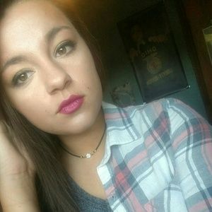 Meet your Posher, Amber