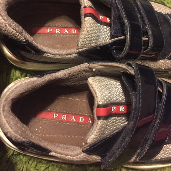 Prada - Picture 4 of 4