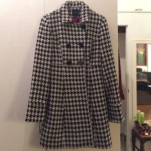 Houndstooth Express Coat