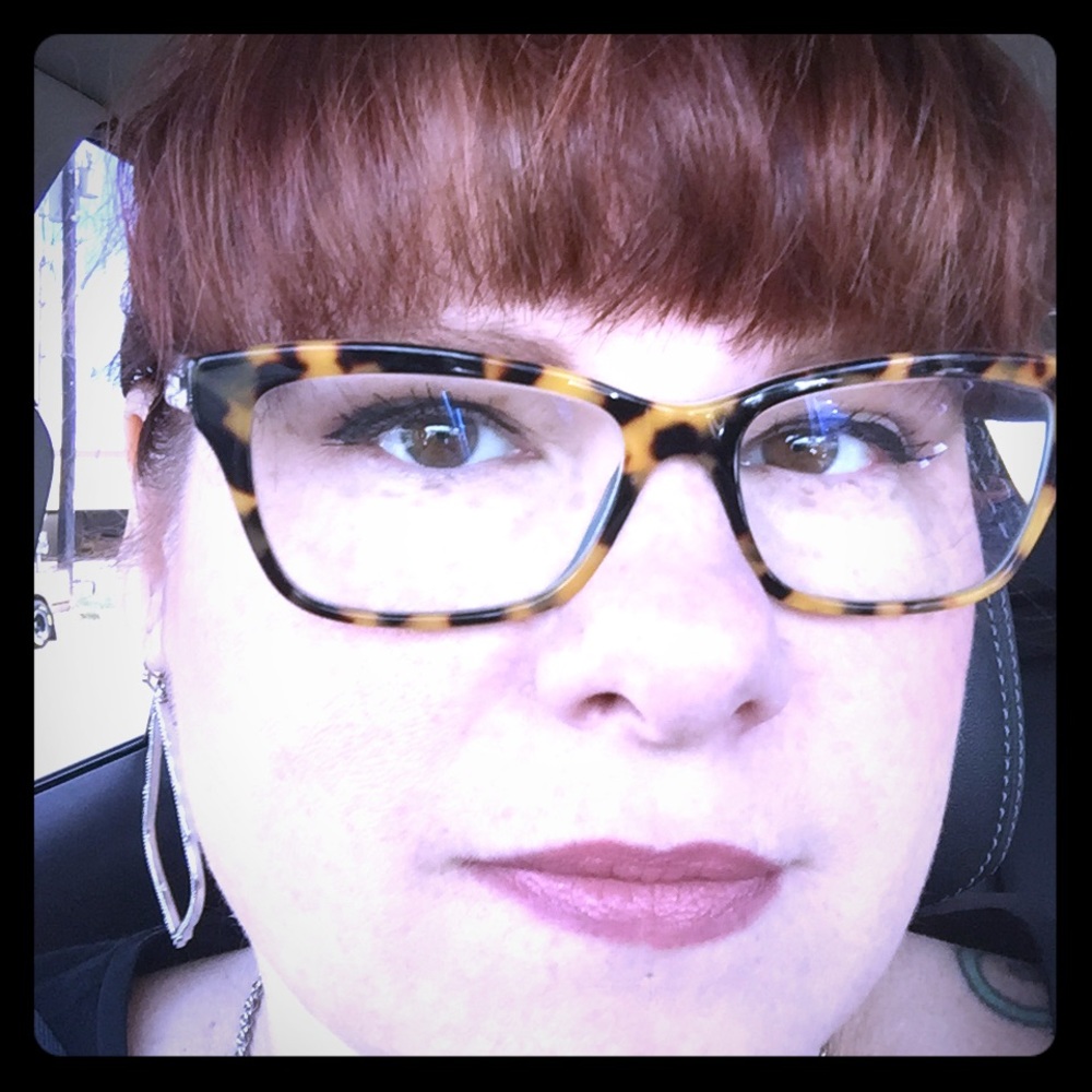 Meet your Posher, Christine