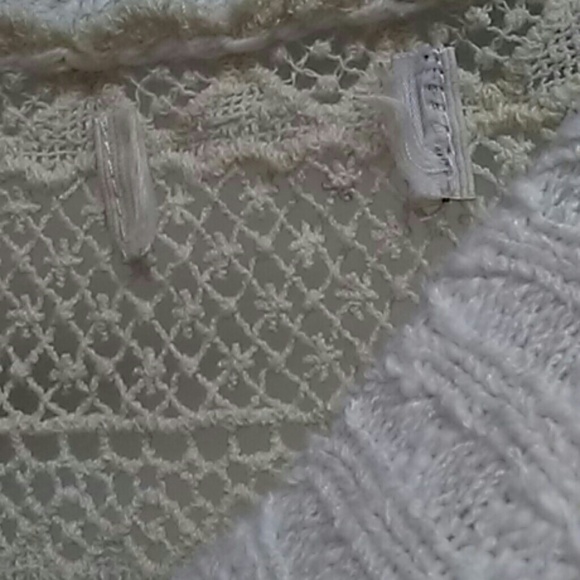 LF multi colored slouchy crochet sweater S/M - Picture 3 of 3