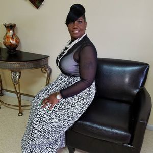 Meet your Posher, Rhonda