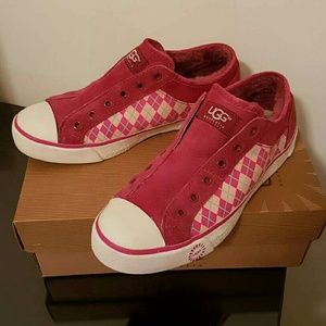 Like-new UGG sneakers - DISCONTINUED pink argyle