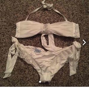 Beach bunny bridal Bikini white size large