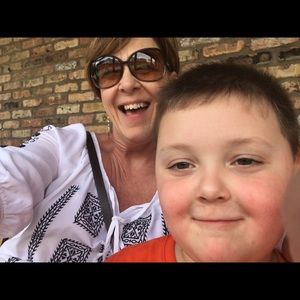 Meet your Posher, Debra