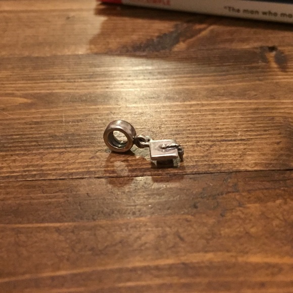 Pandora Graduation Hat Charm. In great condition