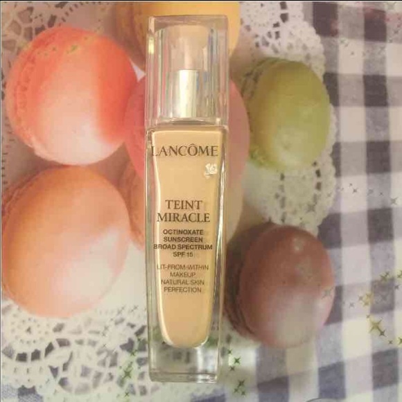 Lancome Teint Miracle Foundation