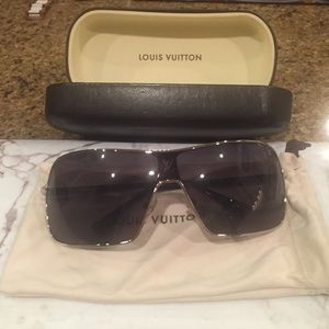 AUTHENTIC LV silvertone metal frame sunglasses
