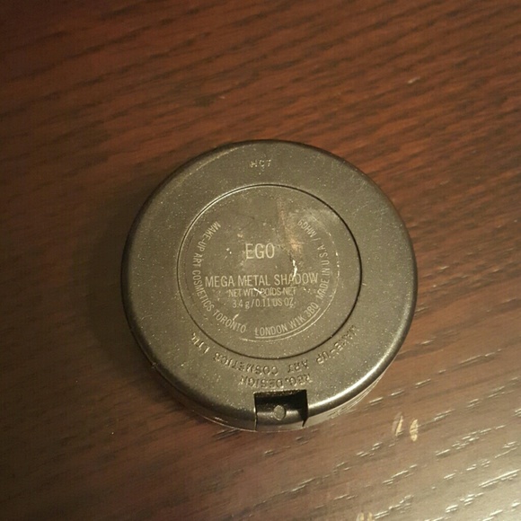 MAC eyeshadow EGO mega metal - Picture 3 of 3