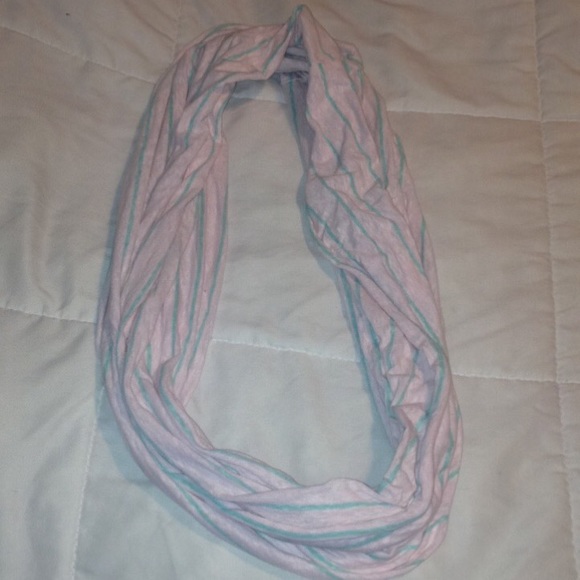 GAP Infinity scarf