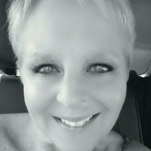 Meet your Posher, Paula