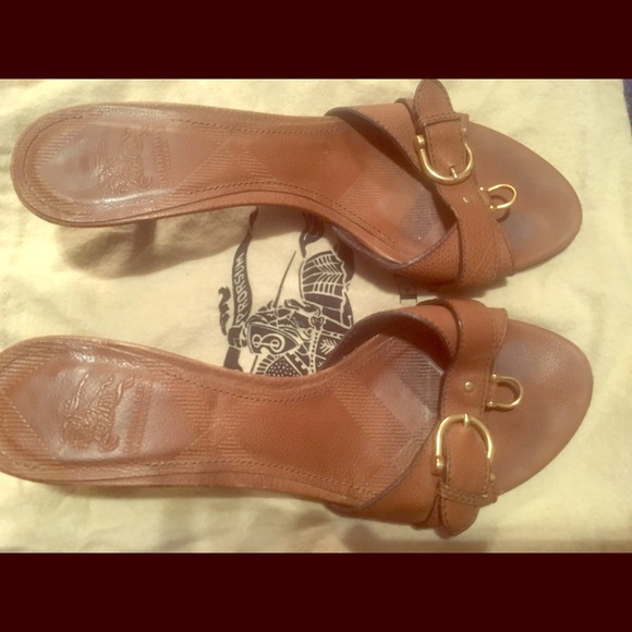 Burberry kitten heel slides - dark tan leather