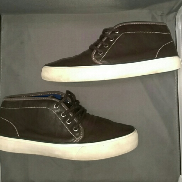 American Eagle Outfitter sneakers - Picture 2 of 4