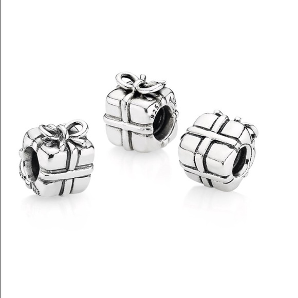 Pandora charm- present with bow
