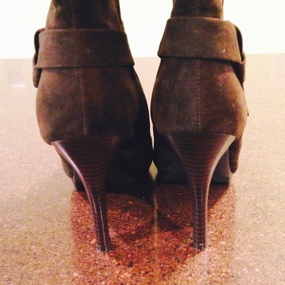 Worthington Boots - Picture 2 of 4