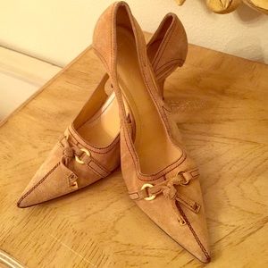 Camel heels