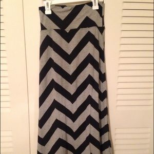 Chevron Maxi Skirt Fits like an xsmall petite