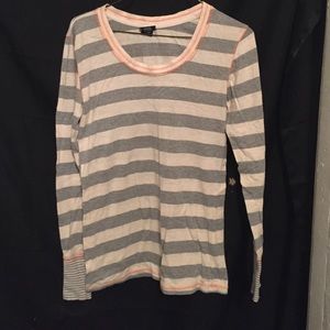 Rue 21 striped long sleeve shirt