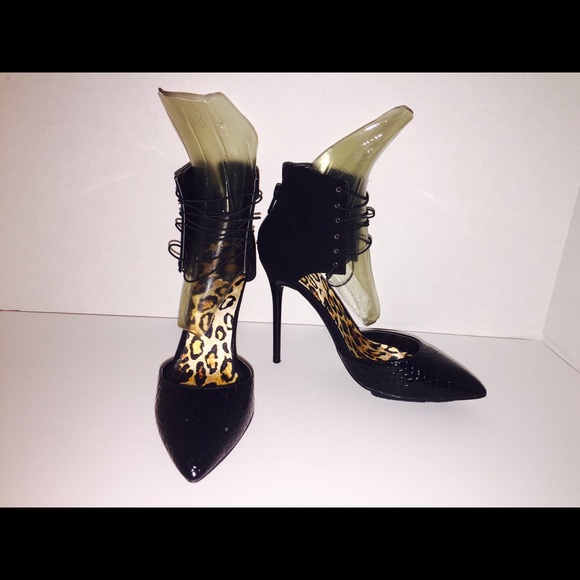 Shoes - Size 5.5 High Heel Stilleto Zipper Closure New