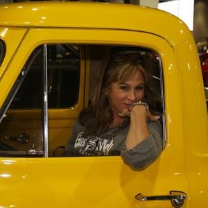 Meet your Posher, Cara