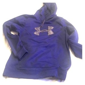 Under Armour hooded sweatshirt - woman's