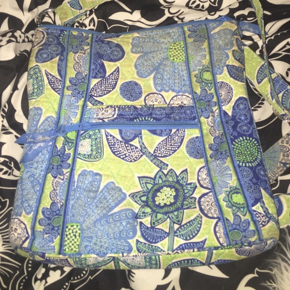 Vera Bradley cross body