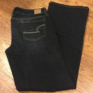 American Eagle Favorite Boyfriend Jeans Size 10