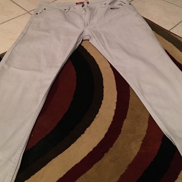 SOLD - Picture 3 of 4