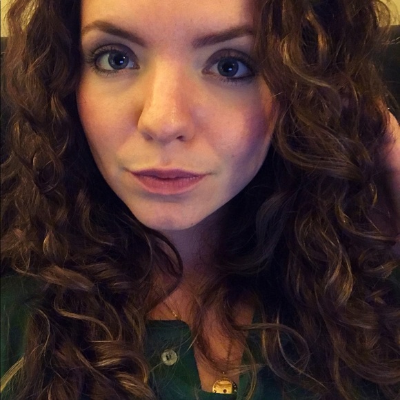 Meet your Posher, Rachel - Picture 2 of 8