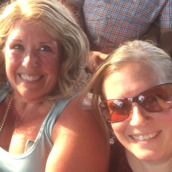 ❣️👛 👗 👠 💍 👝👜💄👢👒💋🌂🎒👔👚👙👘👡👕👖🎩❣️ - Picture 2 of 2