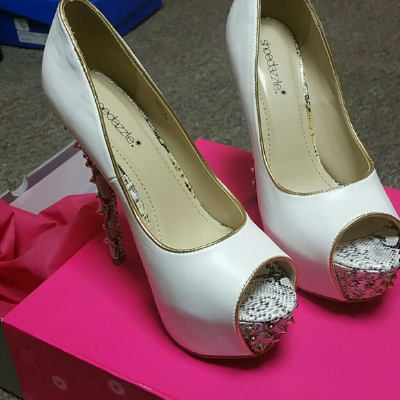 Shoes - Picture 2 of 2