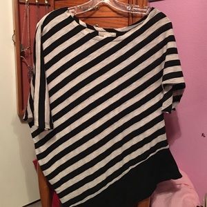 Black and white asymmetrical top