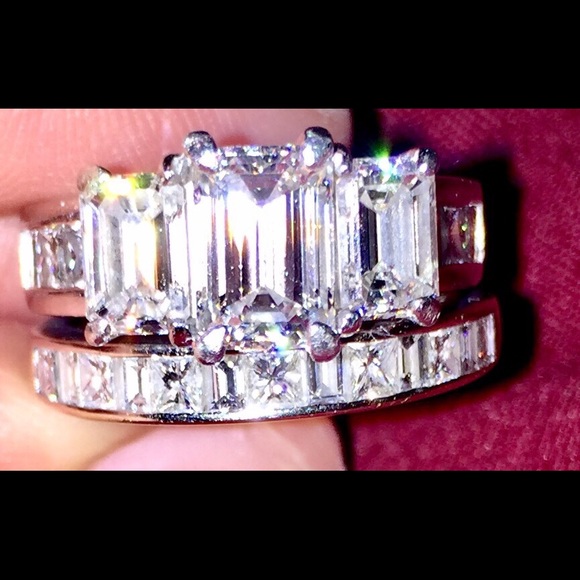 Jewelry - Platinum Diamond ring w/ band