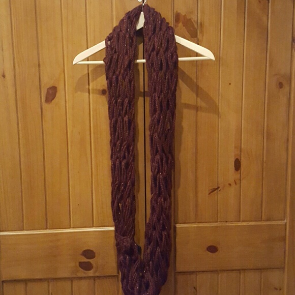 New Fluffy Handmade Infinity Scarf Burgundy Shine