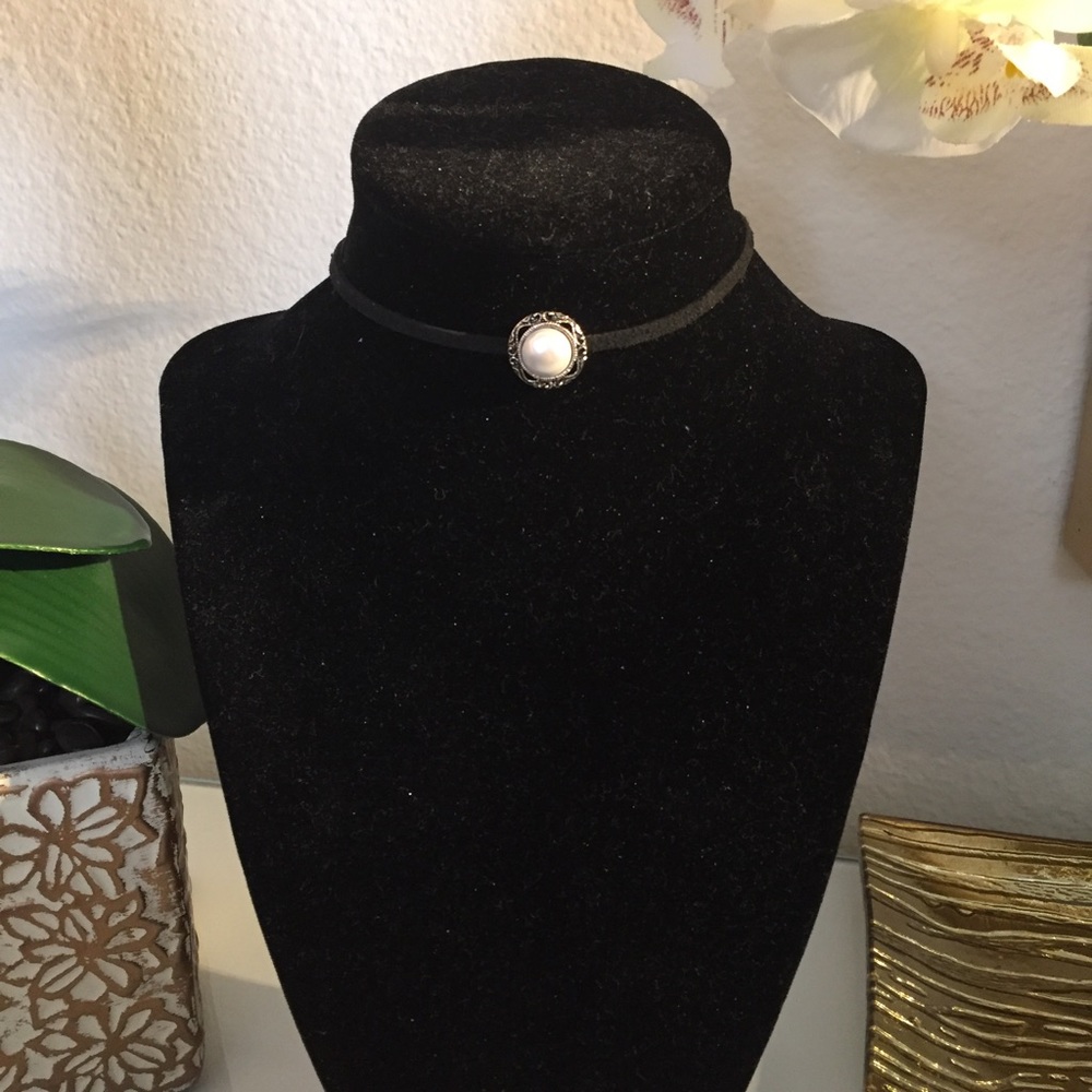 ✨beautiful vintage choker✨ - Picture 2 of 4