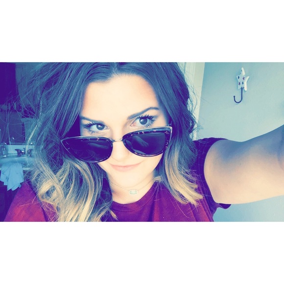 Meet your Posher, Keely