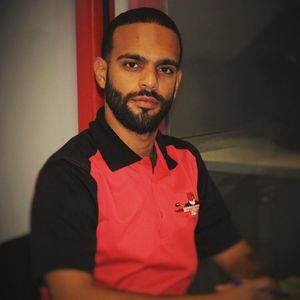 Meet your Posher, Elias